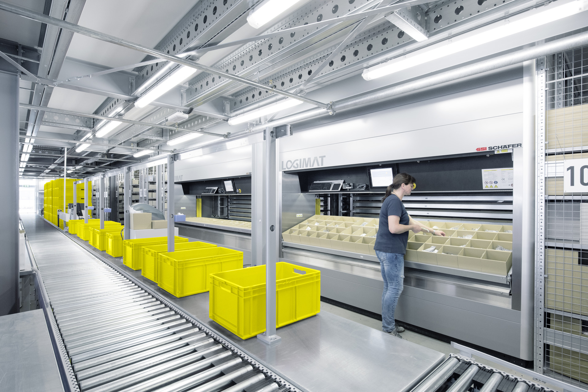 Modul de lift vertical LOGIMAT, rafturi, mezanin, sistem de transport