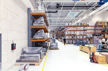 Rayonnages cantilever chez Hardinge Kellenberger AG, Suisse