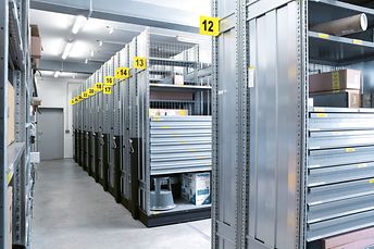 Mobile racking systems for light and moderate shelf loads